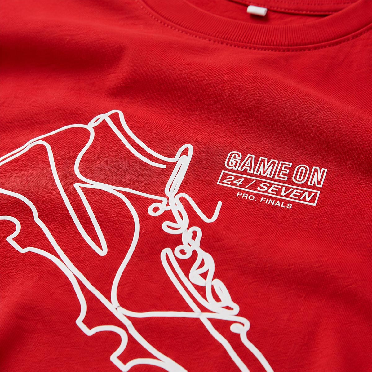 BRANDED RED GAME ON PRINTED SHORT SLEEVE T-SHIRT